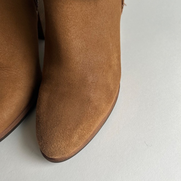 UGG Tan Suede Genuine Sheepskin Leather Heeled Ankle Boots size 10 - Picture 6 of 16